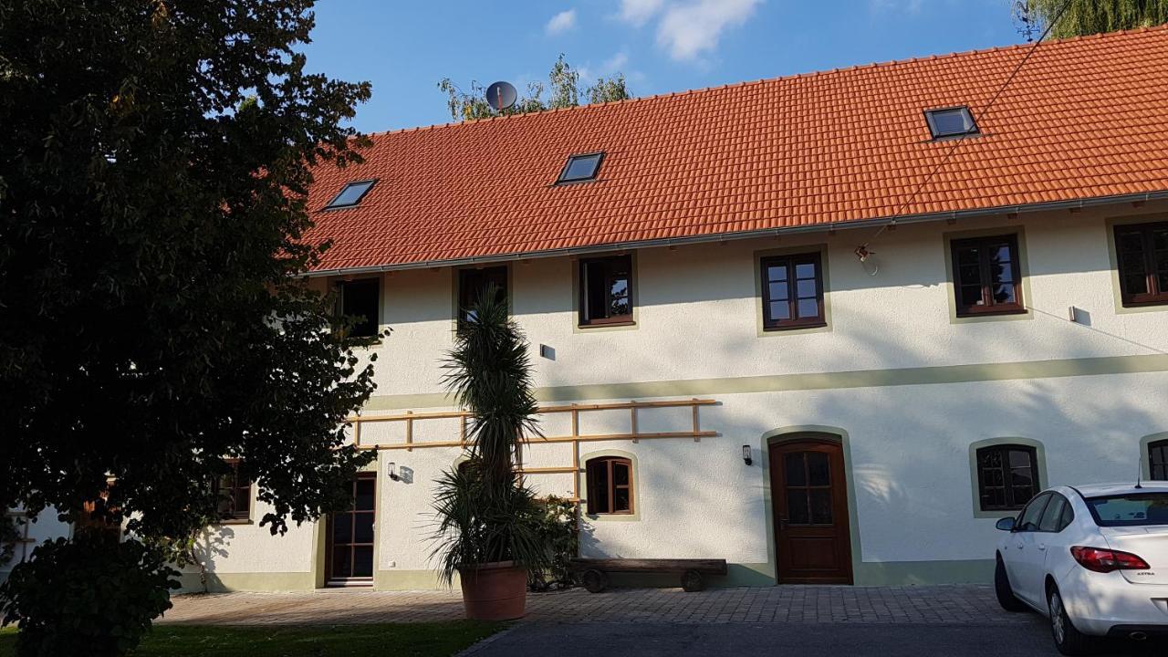 Monteurwohnungen Schmack Hausen  Exterior foto